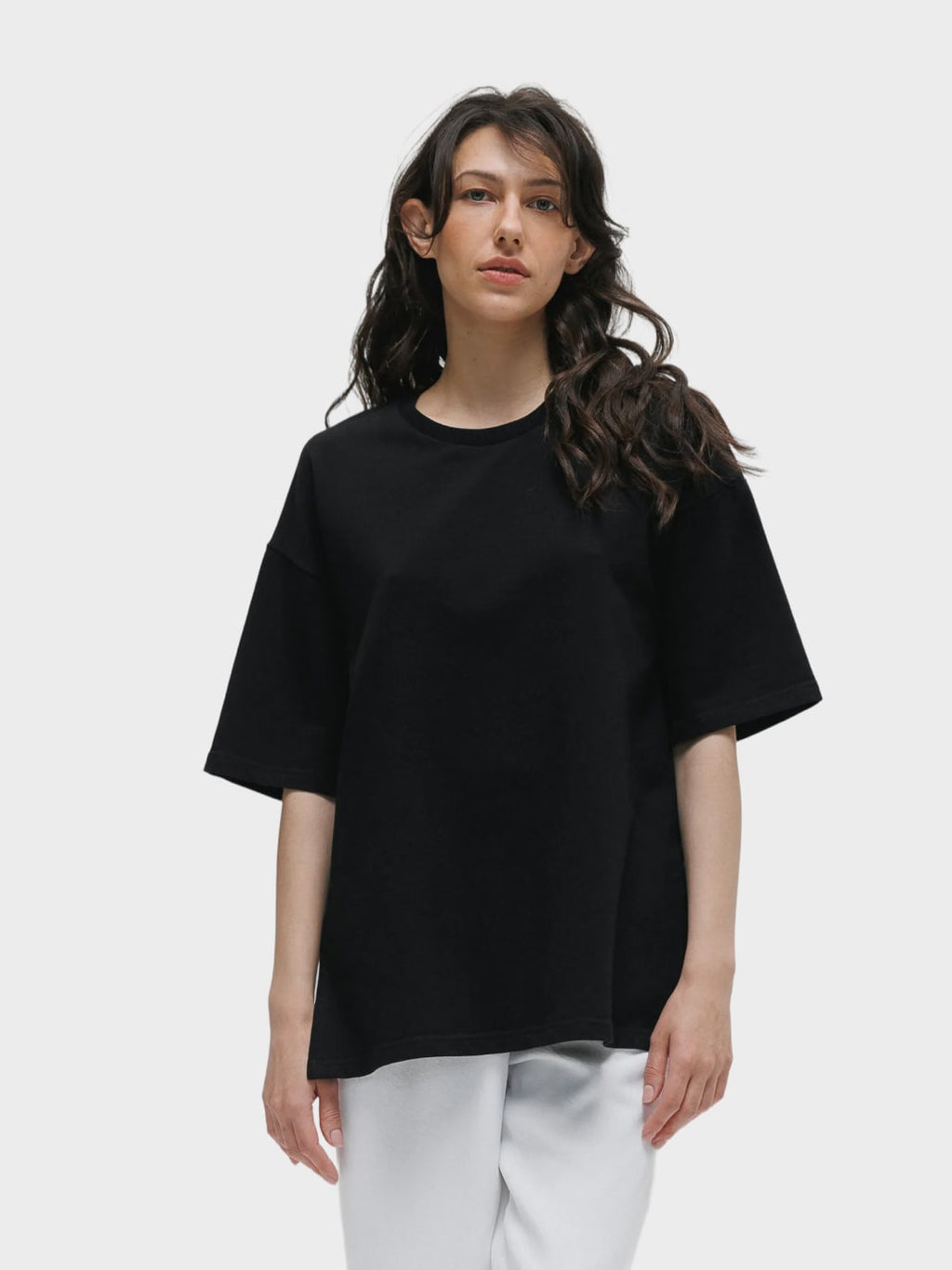 Футболка жіноча чорна