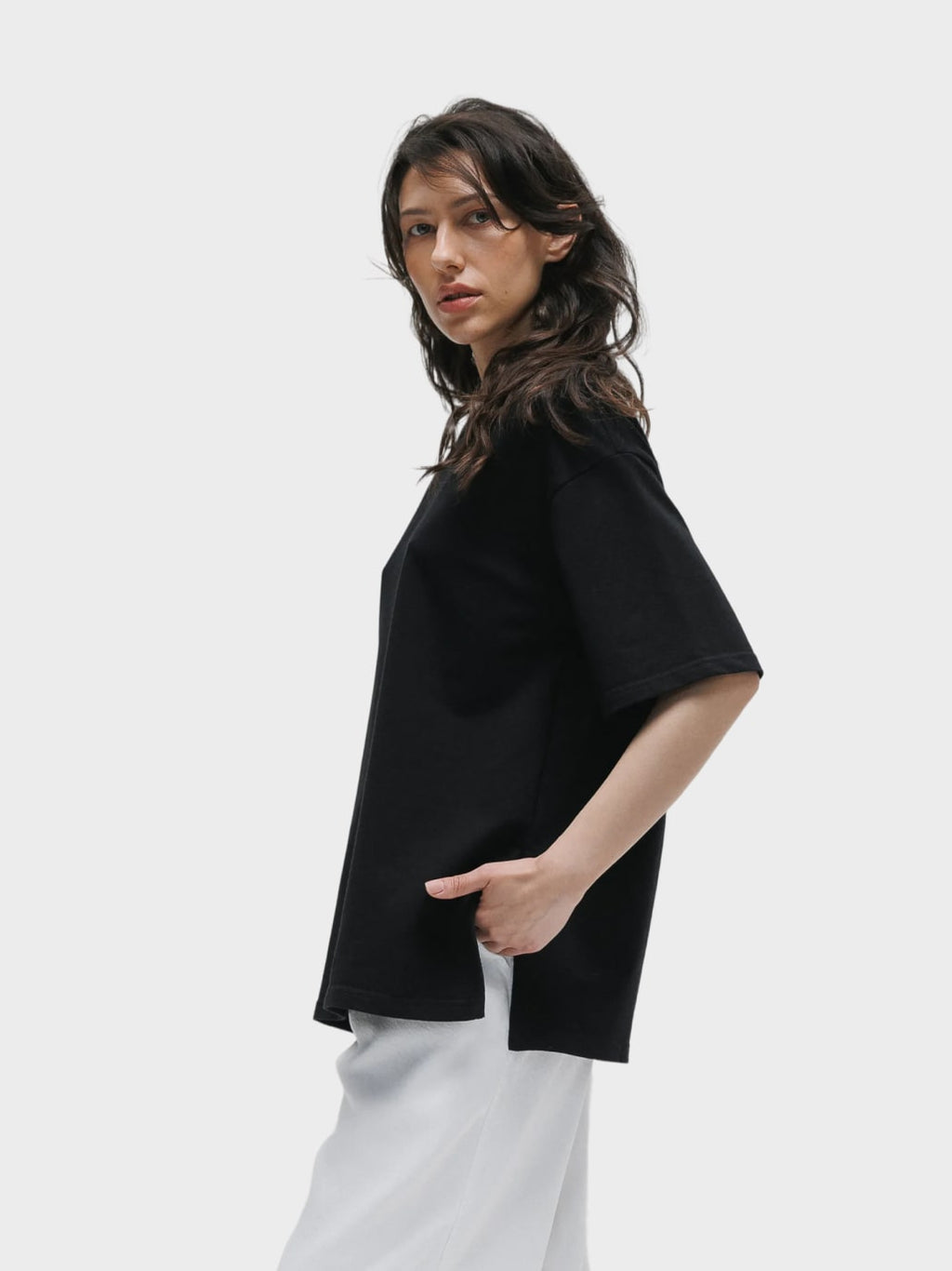 Футболка жіноча чорна