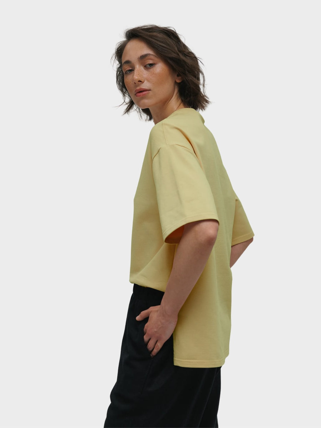 Футболка жіноча лимонна