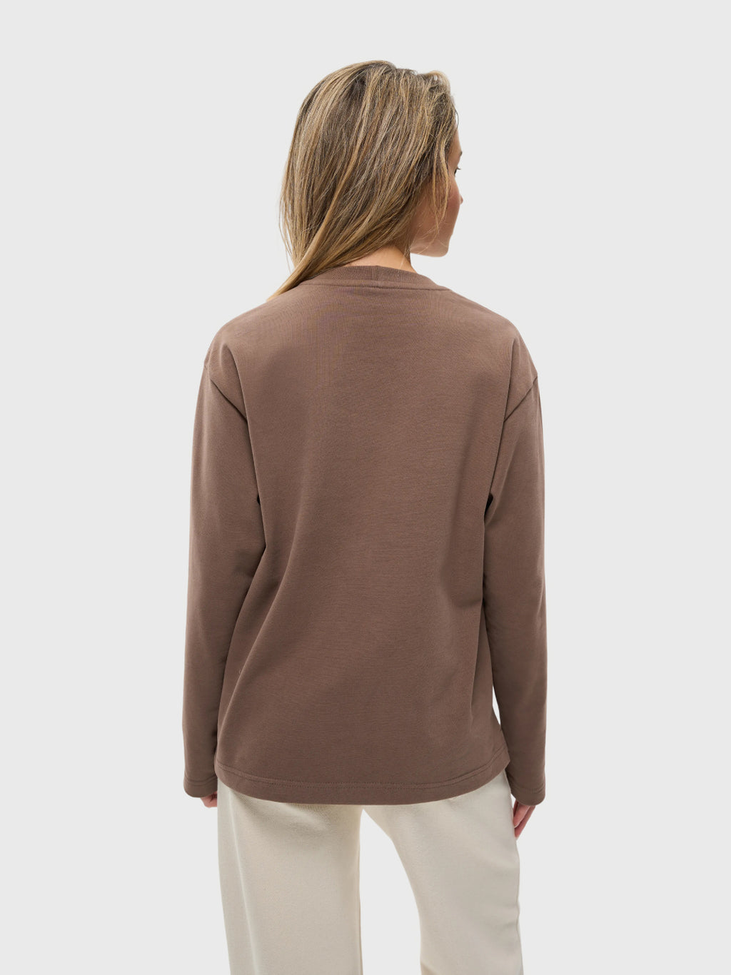 Лонгслів жіночий світло-коричневий